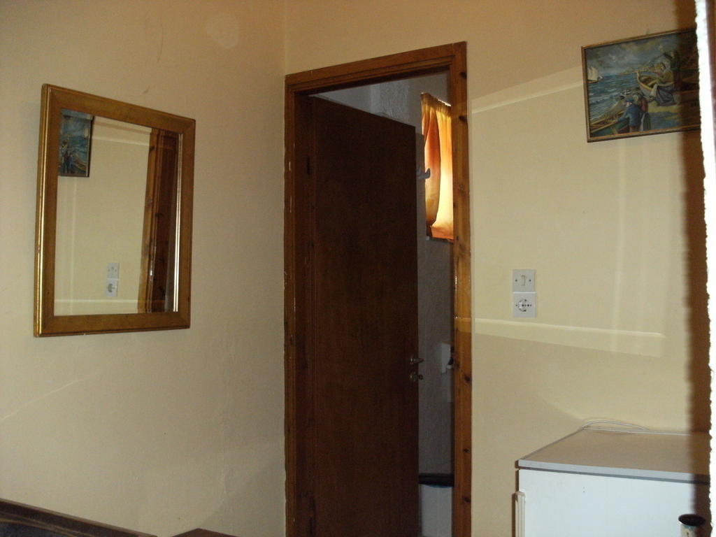 Katerina Hotel โตโล ภายนอก รูปภาพ