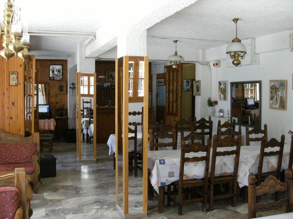 Katerina Hotel โตโล ภายนอก รูปภาพ